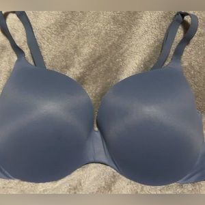 NWOT Victoria’s Secret perfect shape seamless bra size 36 DD